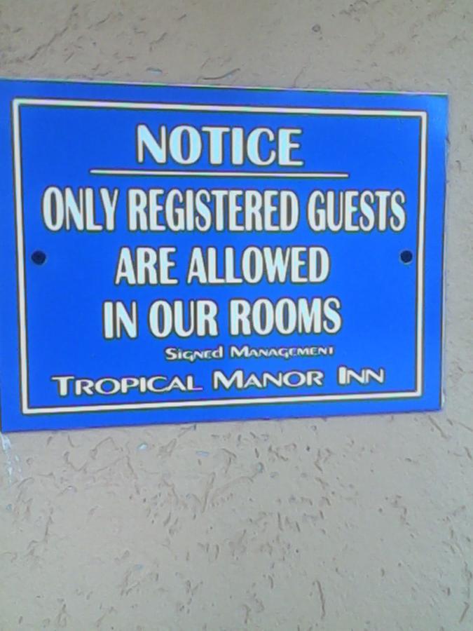 Tropical Manor Inn Half-Way-Tree Kingston Eksteriør bilde